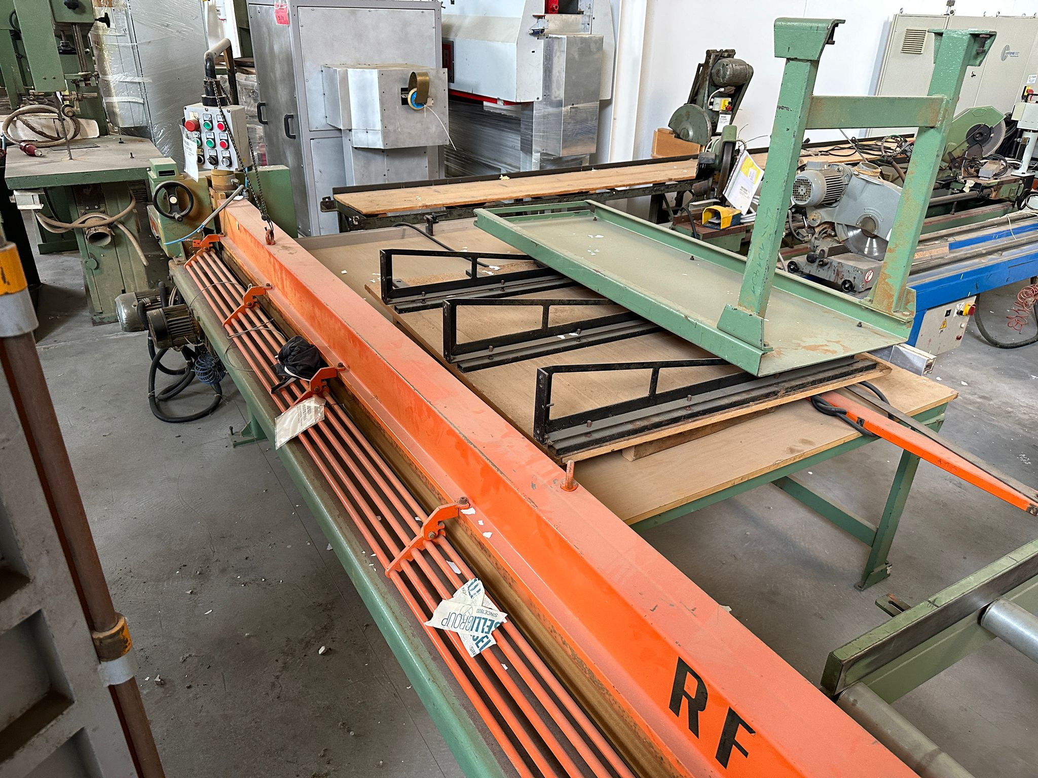 4SS752103-Caselli-Group- HORIZONTAL-BEAM-SAW-STROMAB-RF375 (2).jpeg